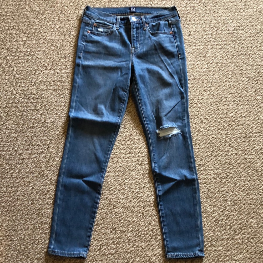 Gap True Skinny Size 4